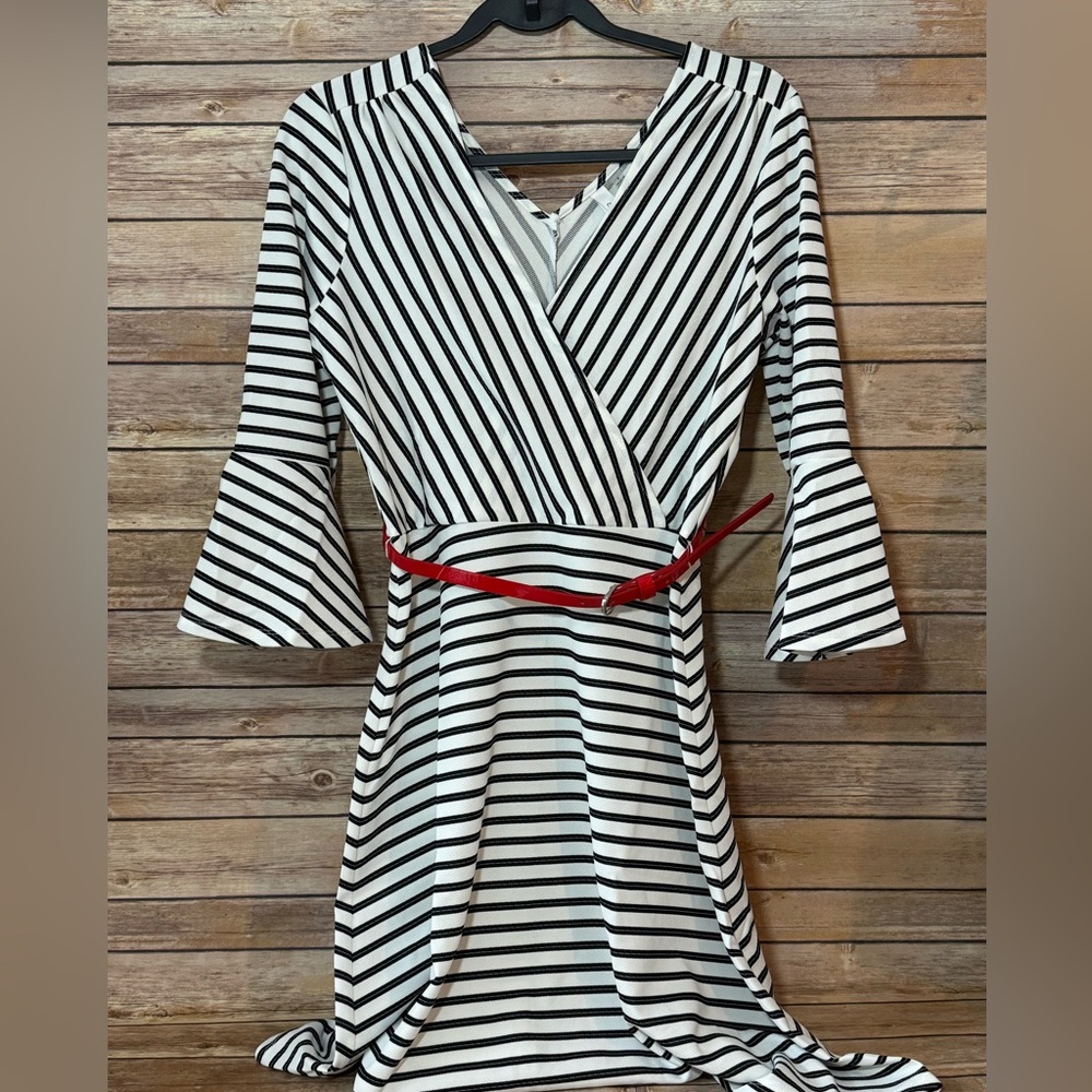 NWT NY Collection striped bell sleeve dress